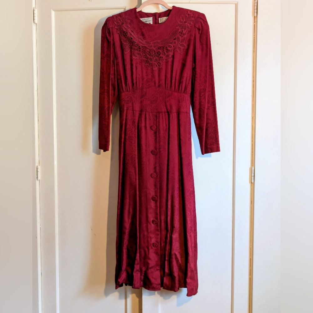 Karin Stevins Dress, 6, S, Classic, Wine, Exquisite Details, Full Skirt, EUC